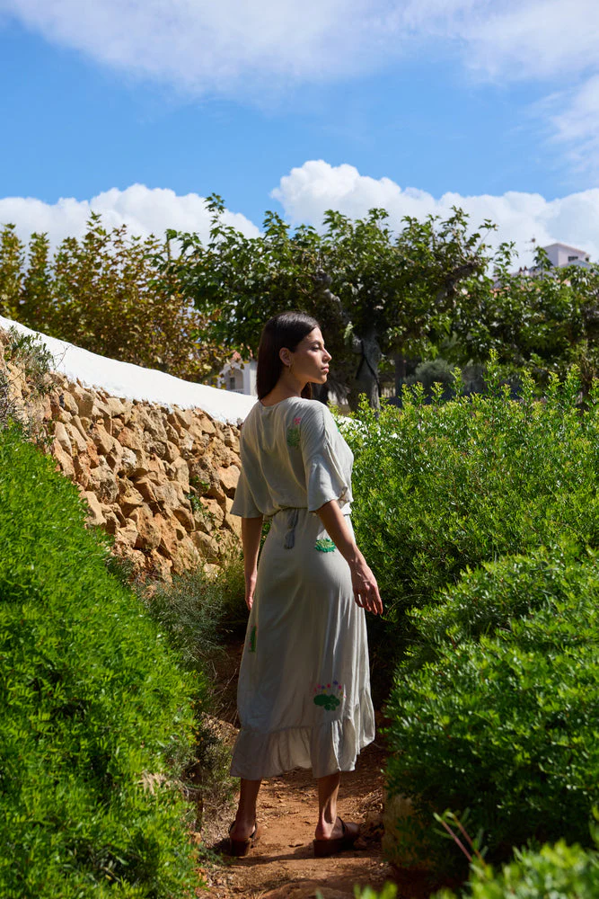 Vestido bordado Theresa CA101 - Image 3