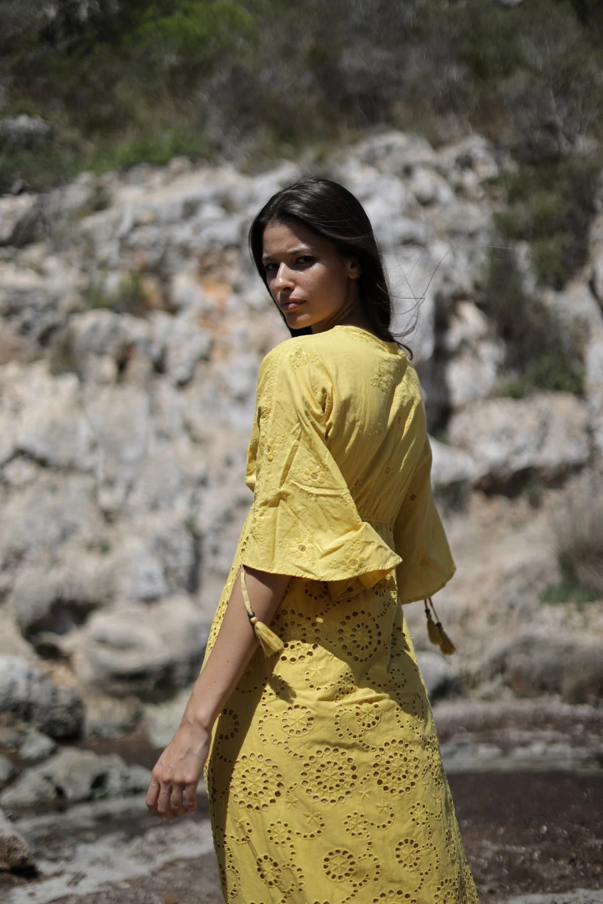 Vestido bordado  Claudia AM310 - Image 3